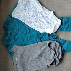 H&M Carters Uniqlo Long Sleeve Onesie Bundle 6-12M